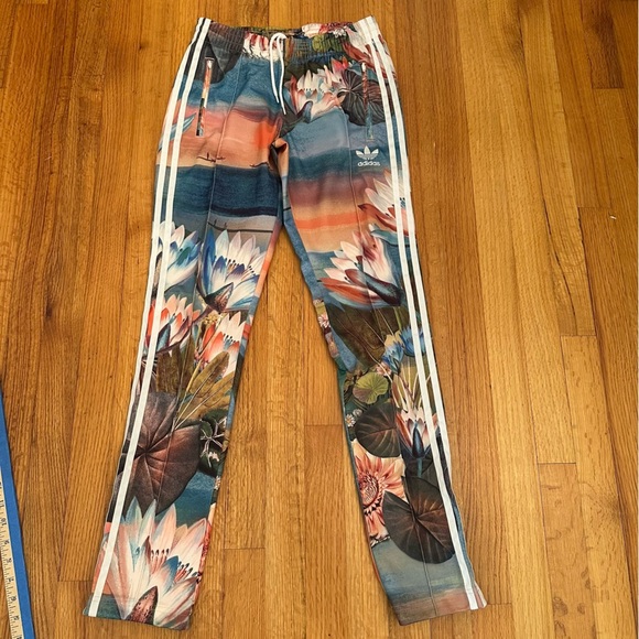 Adidas  X Farm Rio Women's Curso D’agua Multicolor Pant Size XS/6 @ - Picture 2 of 15